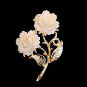 Vtg Carved Celluloid Two Ivory Colored Long Stem Roses w/Leaves Gold Tone Brooch